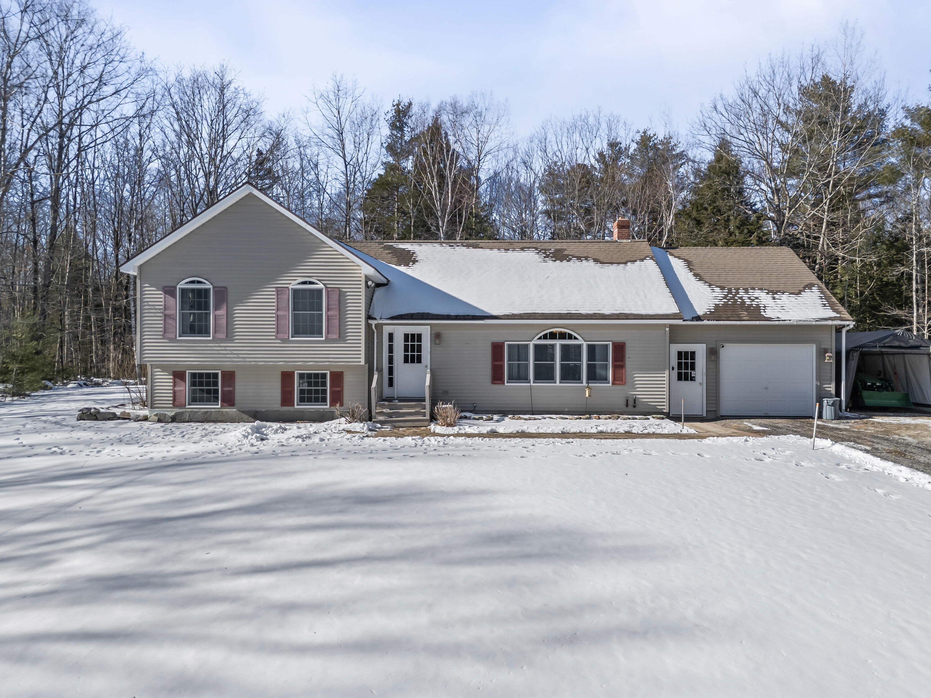 383 Jewett Road Pittston, ME 04345 - Photo 3 of 19 383 Jewett Rd_103