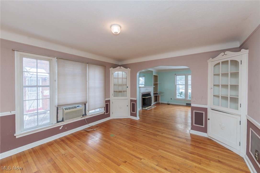 3921 Bushnell Road Cleveland, OH 44118 - Photo 7 of 38 Gallery Image 7