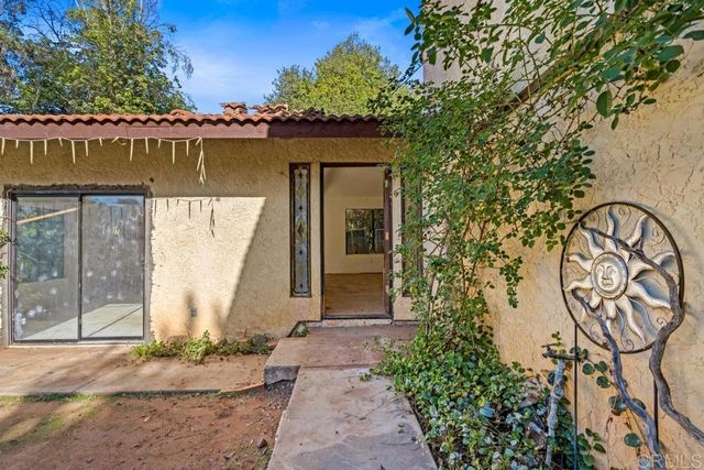 $799,000 | 1654 Tierra Libertia Road, Escondido, CA 92026