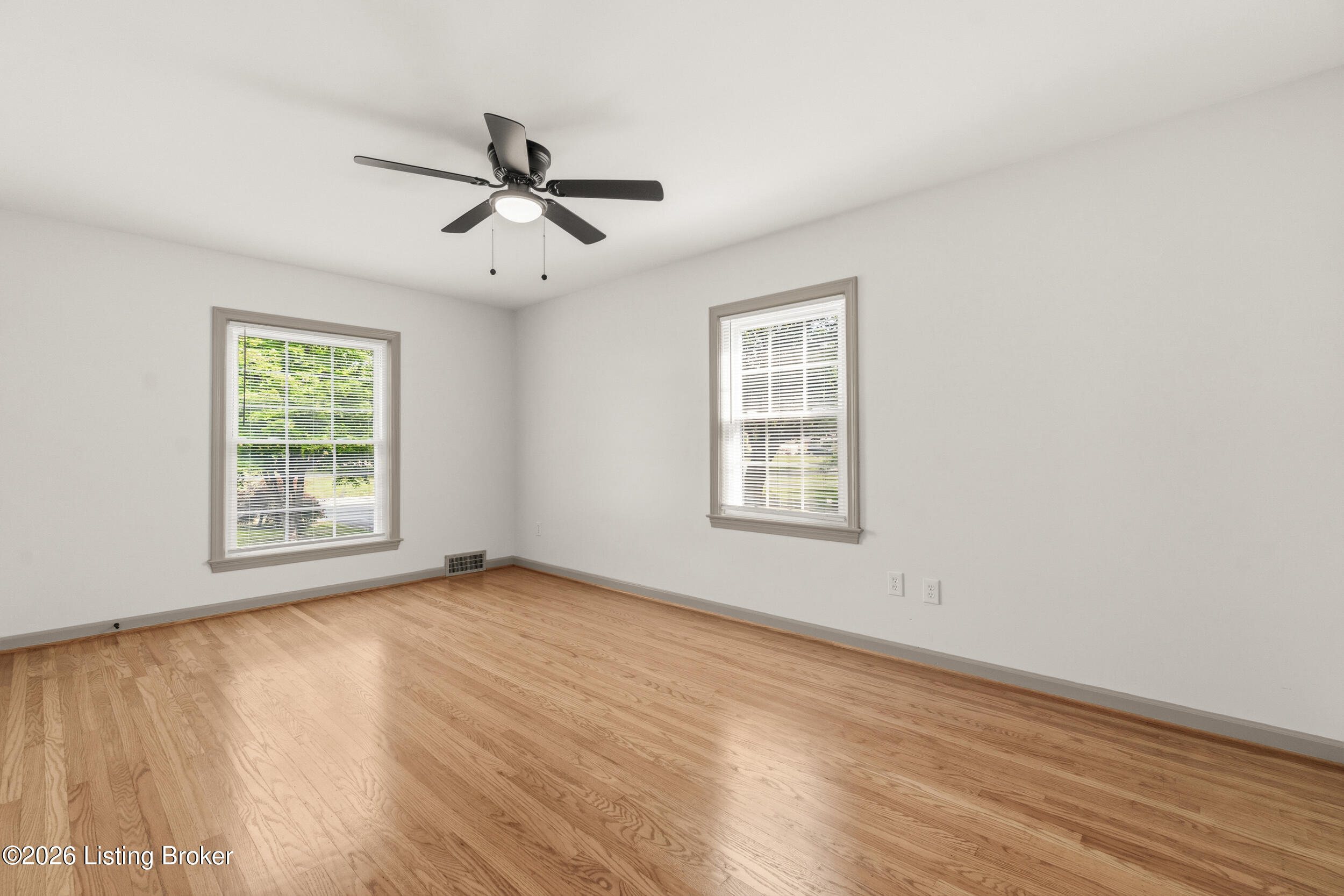 4629 Beaver Road Louisville, KY 40207 - Photo 29 of 46 Bedroom 2, 1st floor