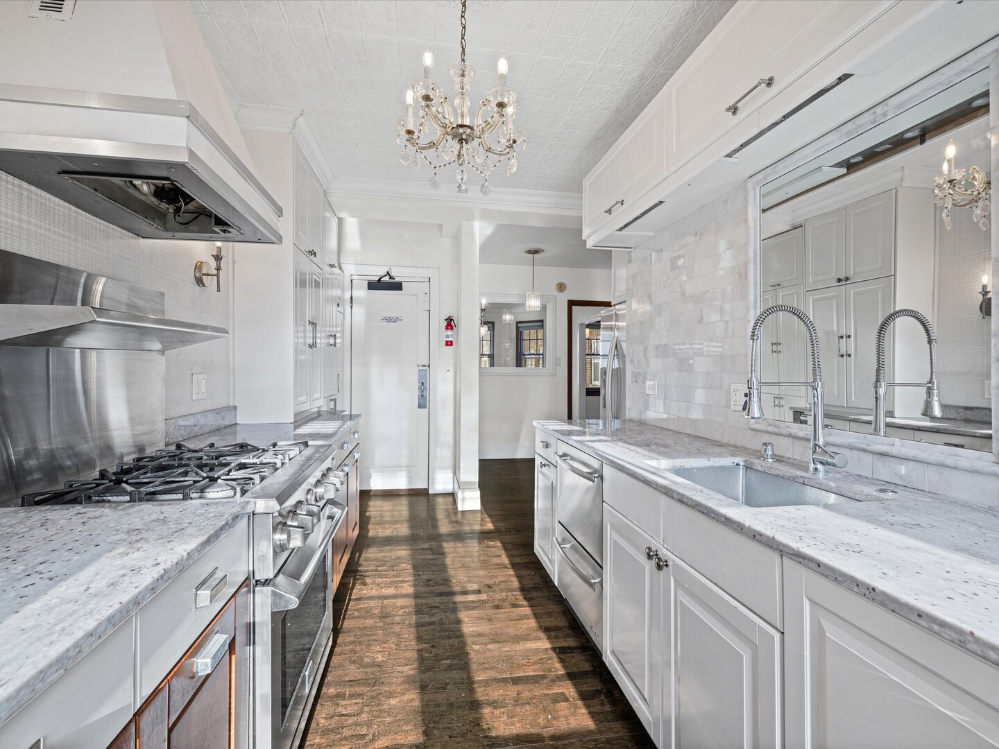 6334 North Sheridan Road, Unit 3F Chicago, IL 60660 - Photo 14 of 34