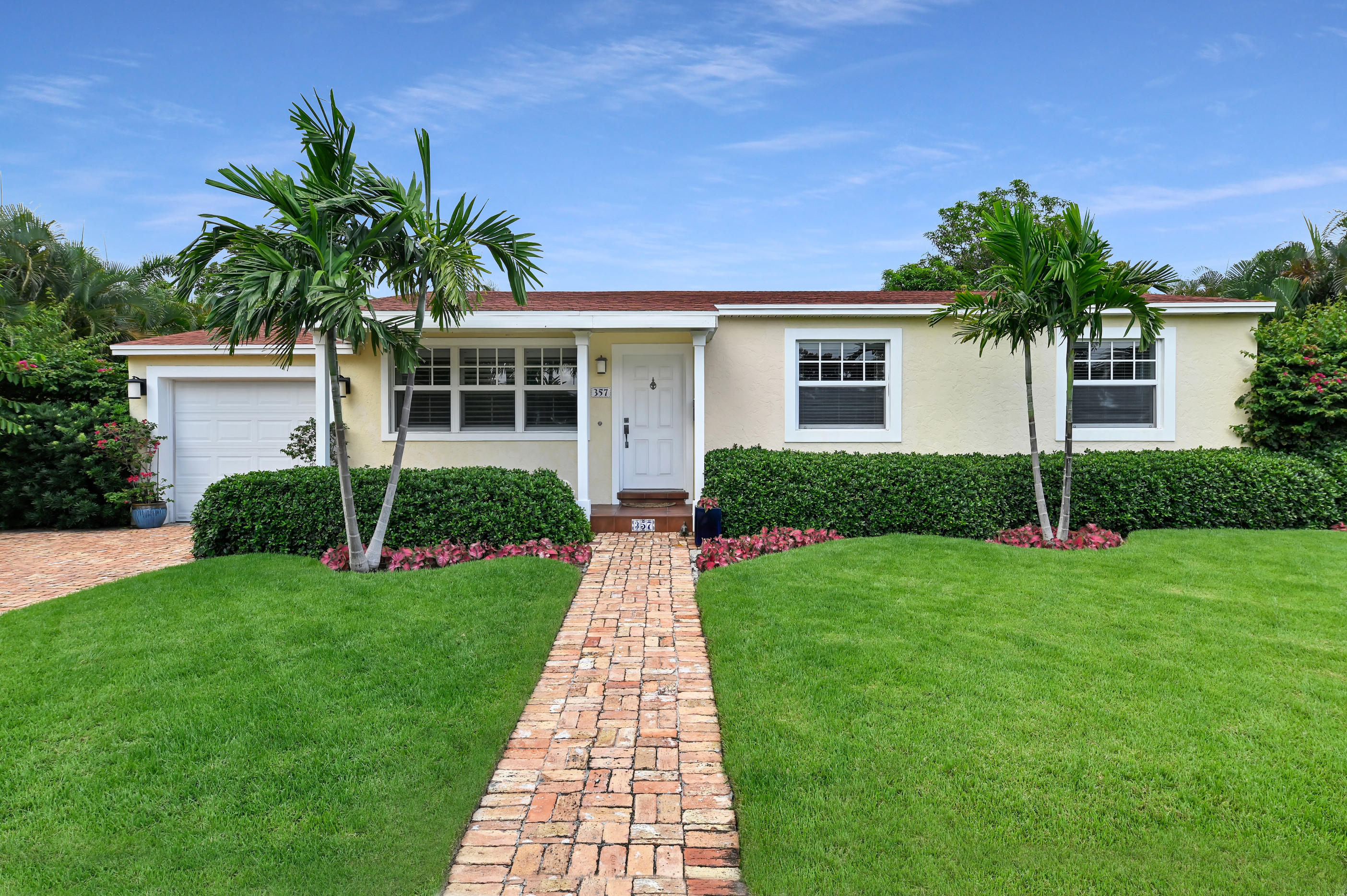 357 Bunker Ranch Road West Palm Beach, FL 33405 - Photo 1 of 20 Front of House