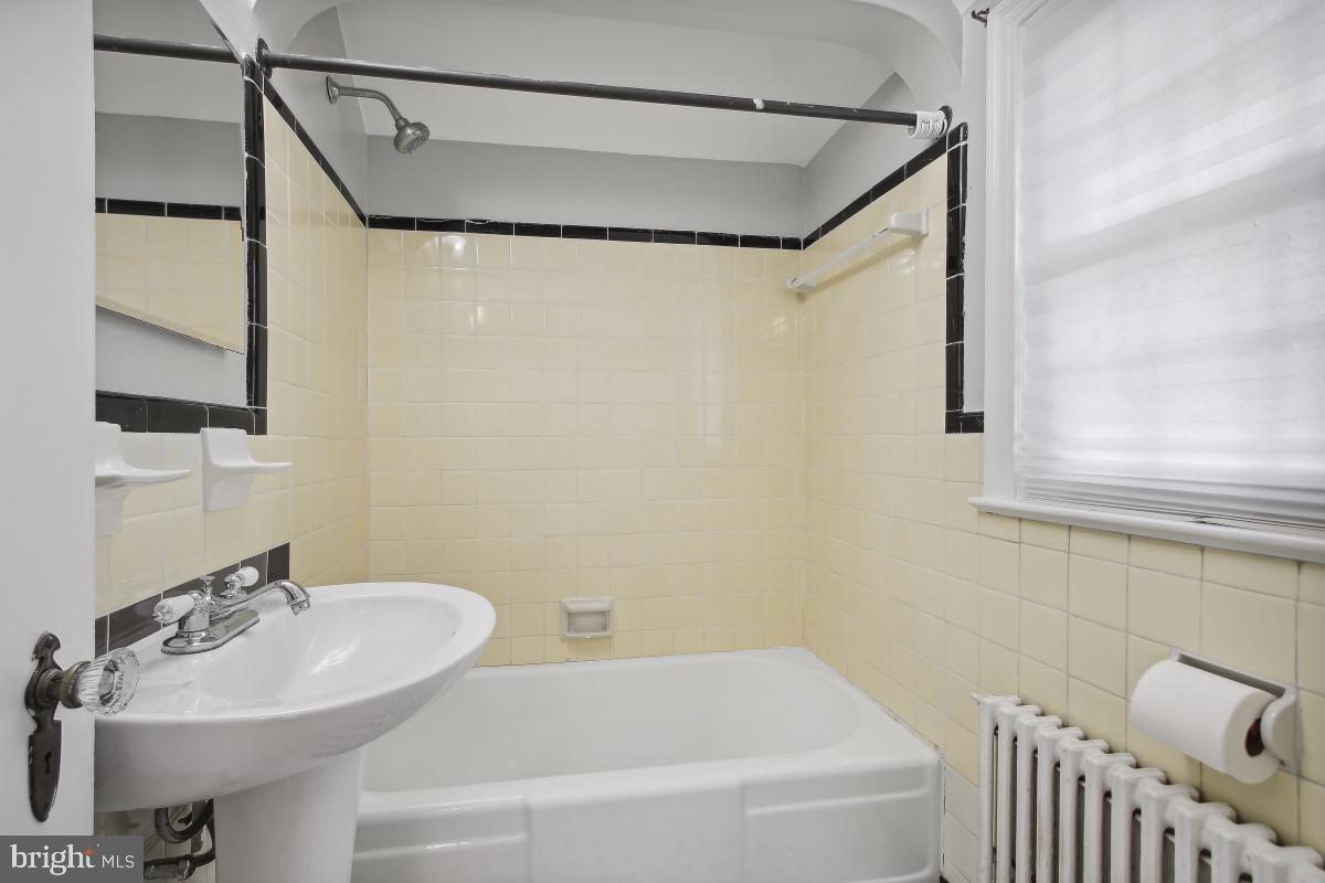 8818 Flower Avenue Silver Spring, MD 20901 - Photo 24 of 45
