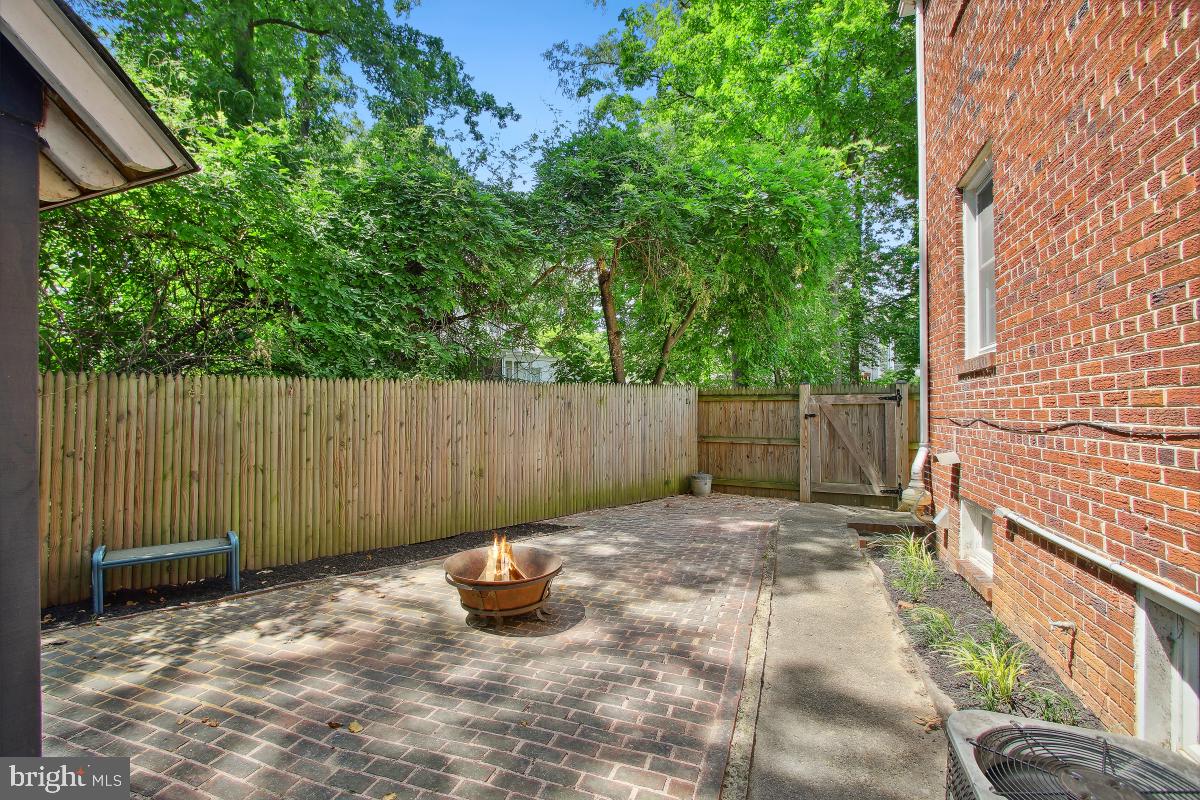 8818 Flower Avenue Silver Spring, MD 20901 - Photo 41 of 45