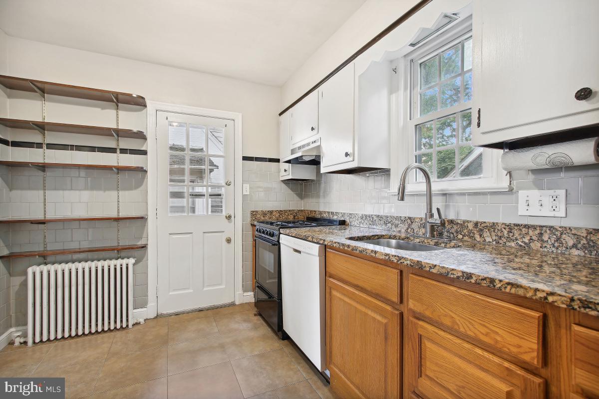 8818 Flower Avenue Silver Spring, MD 20901 - Photo 8 of 45