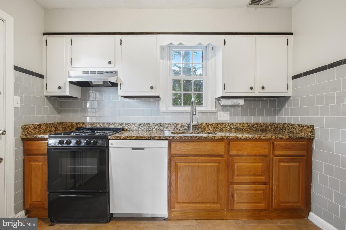 8818 Flower Avenue Silver Spring, MD 20901 - Photo 9 of 45
