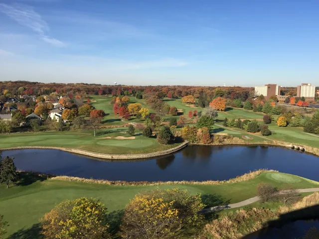 $275,000 | 6420 Double Eagle Drive, Unit 403, Woodridge, IL 60517