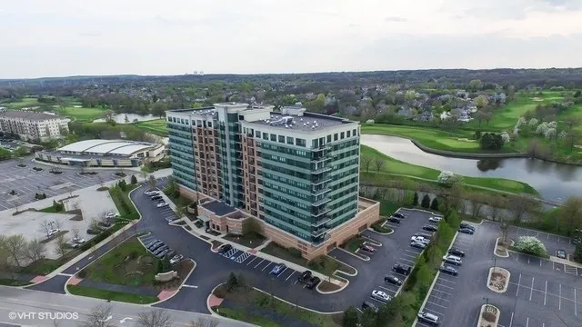 $275,000 | 6420 Double Eagle Drive, Unit 403, Woodridge, IL 60517