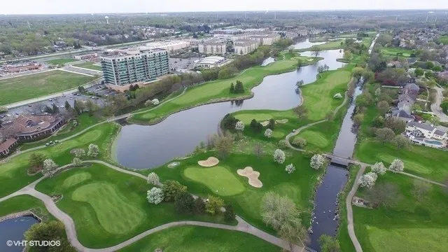 $275,000 | 6420 Double Eagle Drive, Unit 403, Woodridge, IL 60517