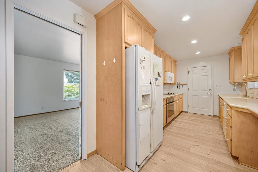 3517 Ronk Way Sacramento, CA 95821 - Photo 30 of 88