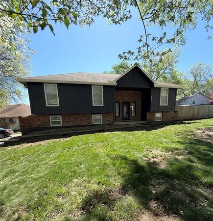 $315,000 | 3011 Tepee Avenue, Independence, MO 64057