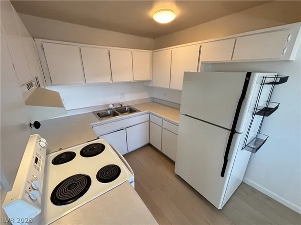 $1,095 | 155 Westminster Way, Unit C, Henderson, NV 89015