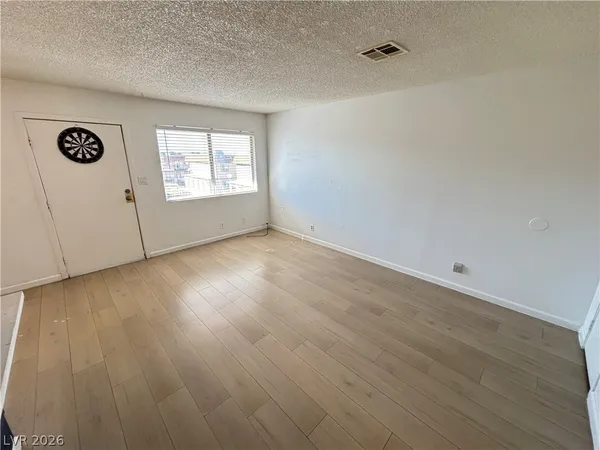 $1,095 | 155 Westminster Way, Unit C, Henderson, NV 89015