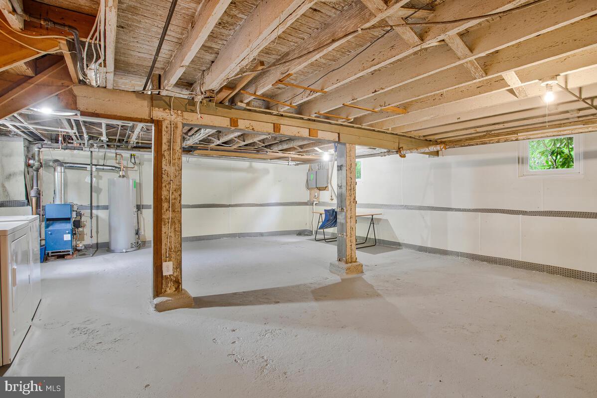 409 Woodford Road Baltimore, MD 21212 - Photo 37 of 49 Basement - waterproofing with sump pump