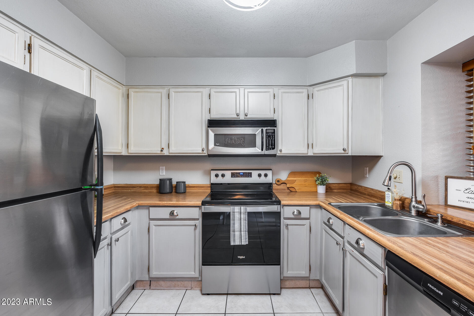 7977 West Wacker Road, Unit 195 Peoria, AZ 85381 - Photo 7 of 26 11