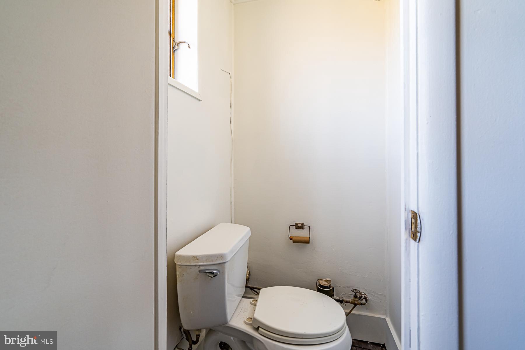 1045 Pross Road Lansdale, PA 19446 - Photo 12 of 29 Gallery Image 12