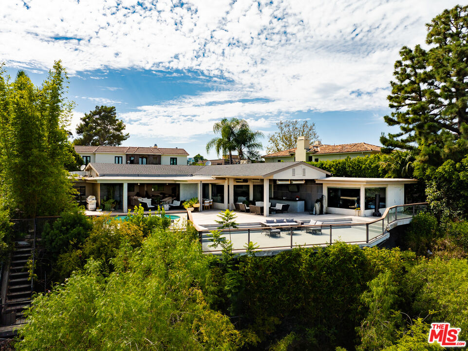 2052 Stradella Road Los Angeles, CA 90077 - Photo 2 of 34 Gallery Image 2