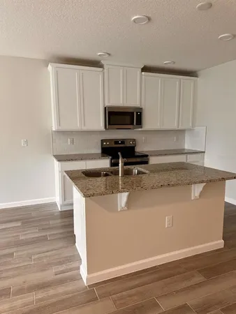 $2,300 | 2831 Narcoossee Cmns Way, St. Cloud, FL 34771
