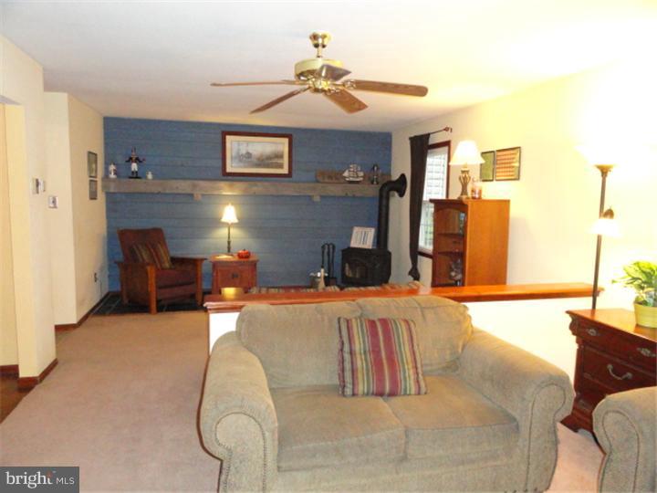 2120 Sterners Road Green Lane, PA 18054 - Photo 11 of 25 Living Room
