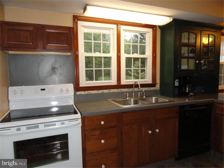 2120 Sterners Road Green Lane, PA 18054 - Photo 7 of 25 Kitchen