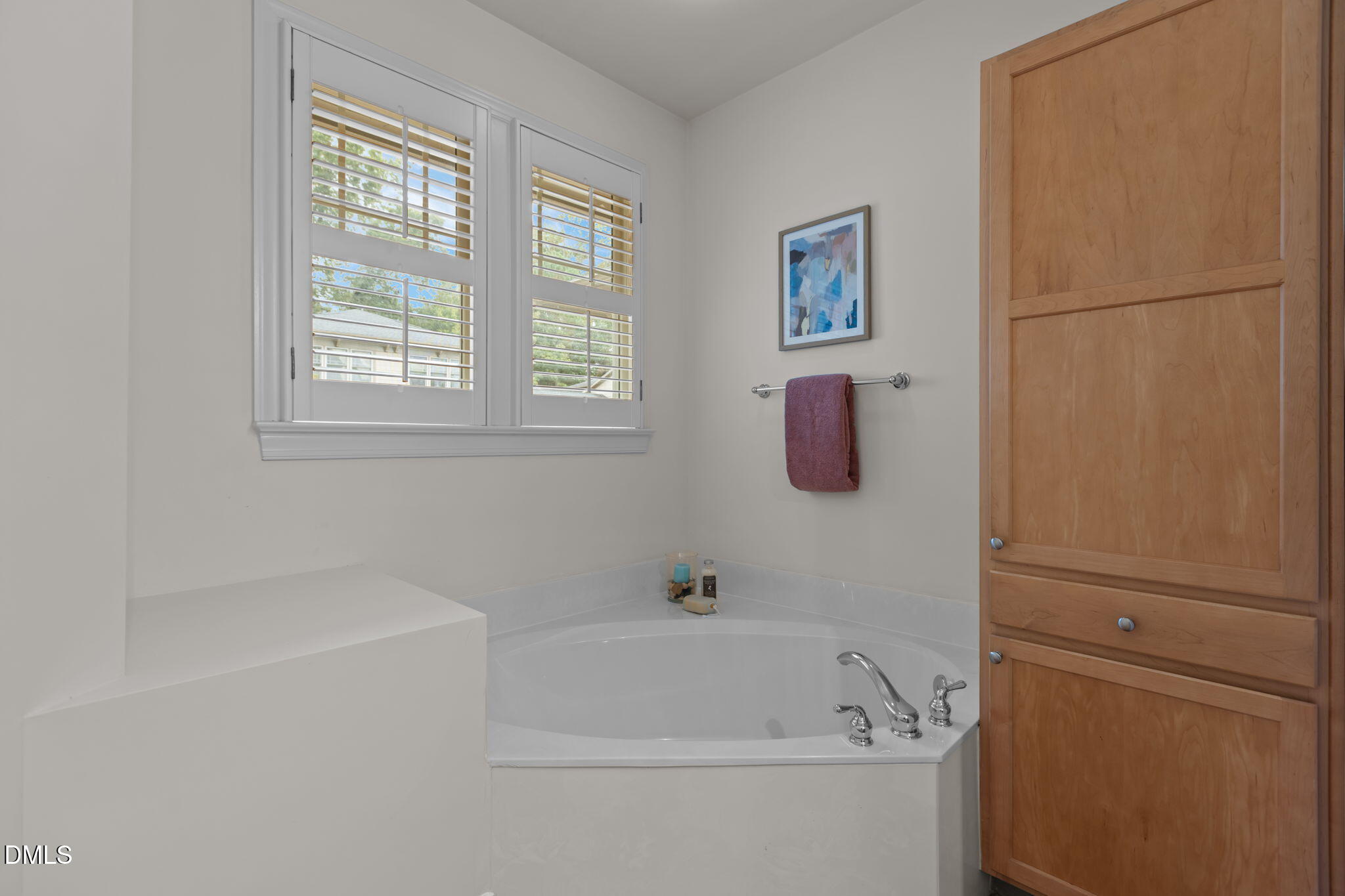 4831 Crestmore Road, Unit 202 Raleigh, NC 27612 - Photo 29 of 45 30-web-or-mls-2N6A8756