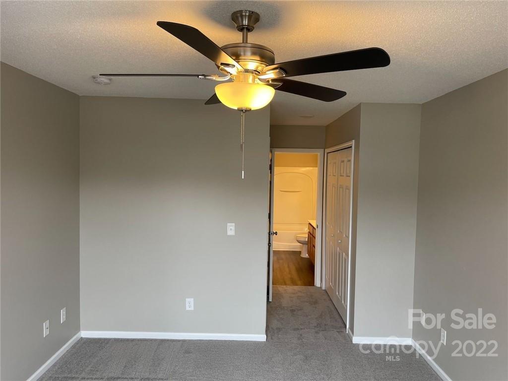 10522 Broken Branch Road Charlotte, NC 28213 - Photo 3 of 14 Gallery Image 3