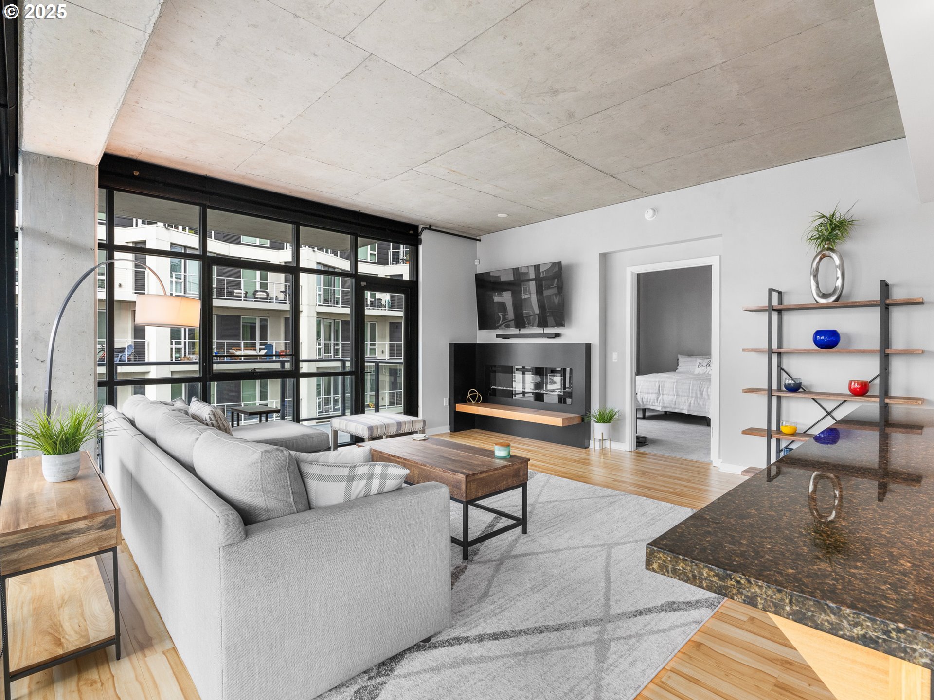 1830 Northwest Riverscape Street, Unit 406 Portland, OR 97209 - Photo 11 of 31 Gallery Image 11