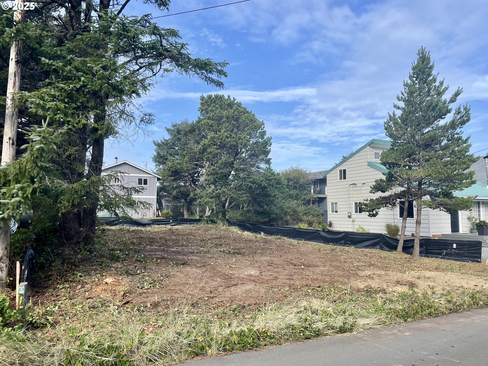 8 Nedonna Avenue Rockaway Beach, OR 97136 - Photo 3 of 9