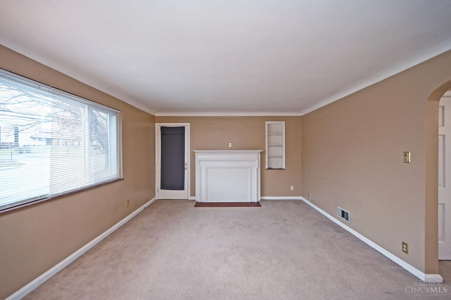 7552 Montgomery Road, Unit 1 Cincinnati, OH 45236 - Photo 5 of 28