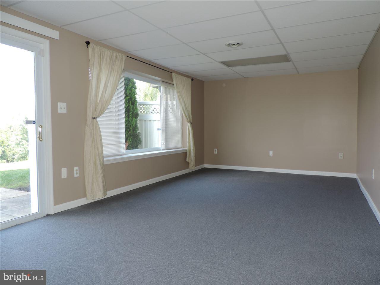 2871 Robin Road York, PA 17404 - Photo 11 of 19 Gallery Image 11