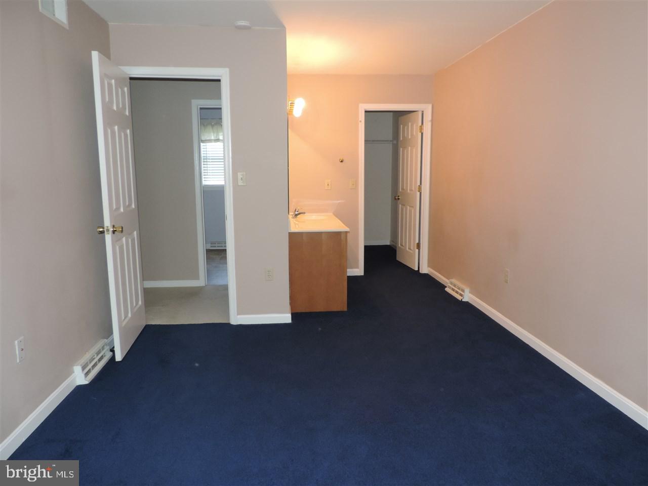 2871 Robin Road York, PA 17404 - Photo 13 of 19 Gallery Image 13