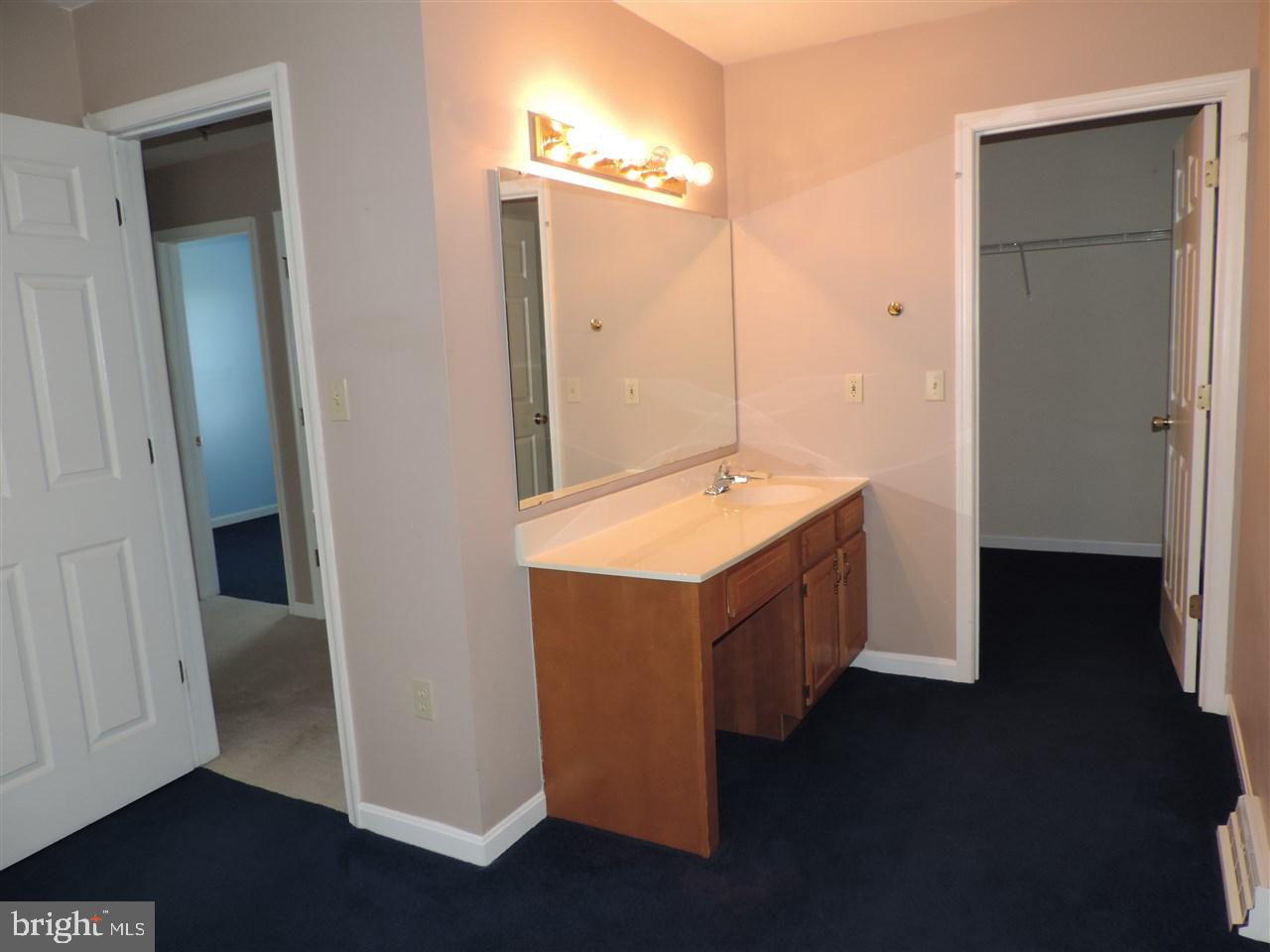2871 Robin Road York, PA 17404 - Photo 14 of 19 Gallery Image 14