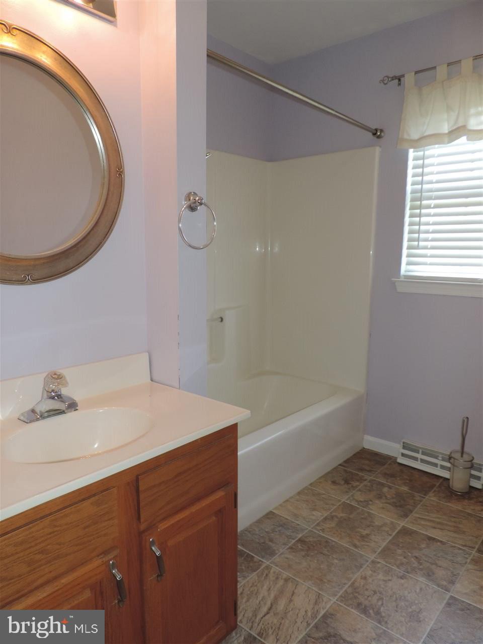 2871 Robin Road York, PA 17404 - Photo 10 of 19 Gallery Image 10