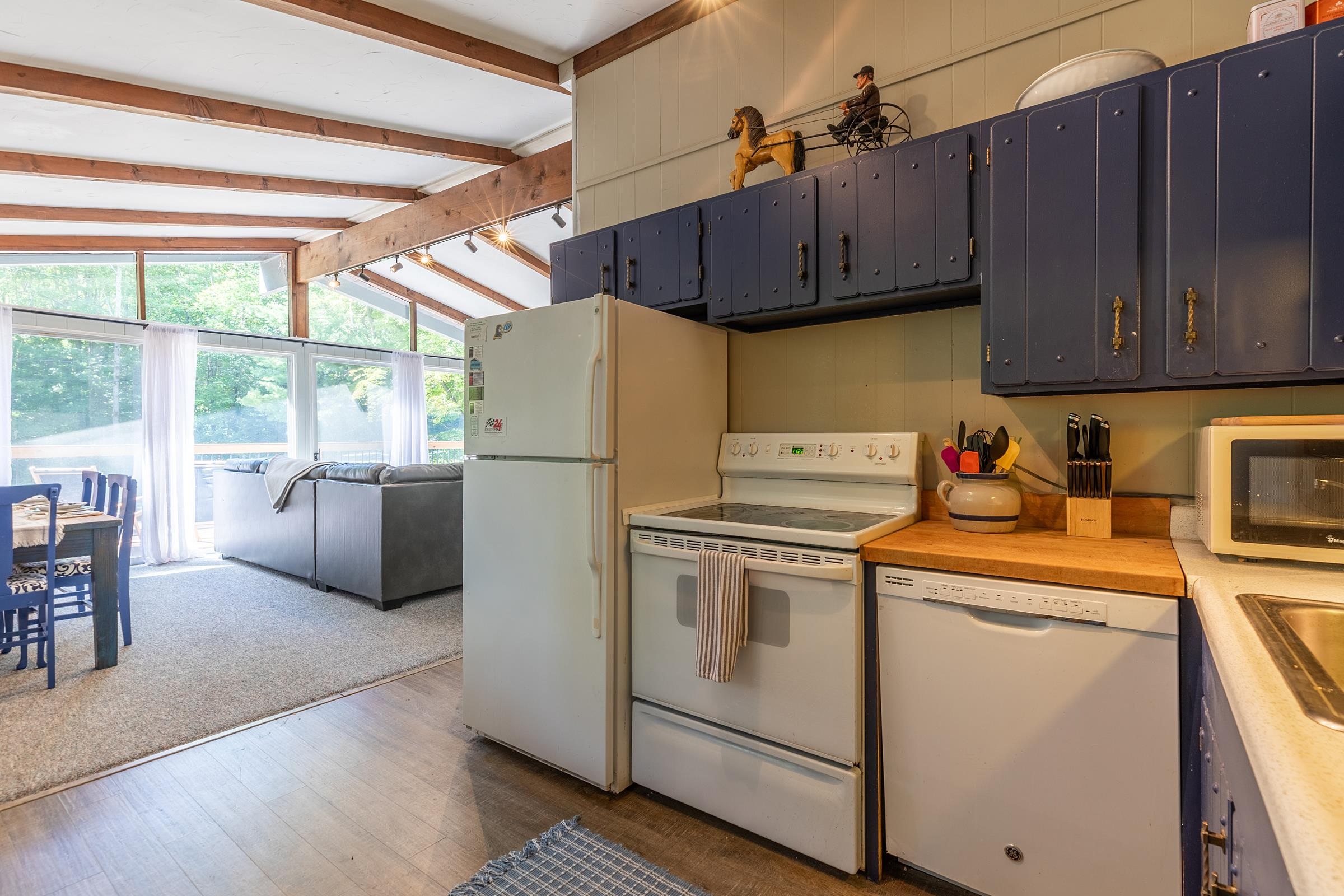 7 Beaver Street, Unit 15 Winhall, VT 05340 - Photo 7 of 39 Gallery Image 7