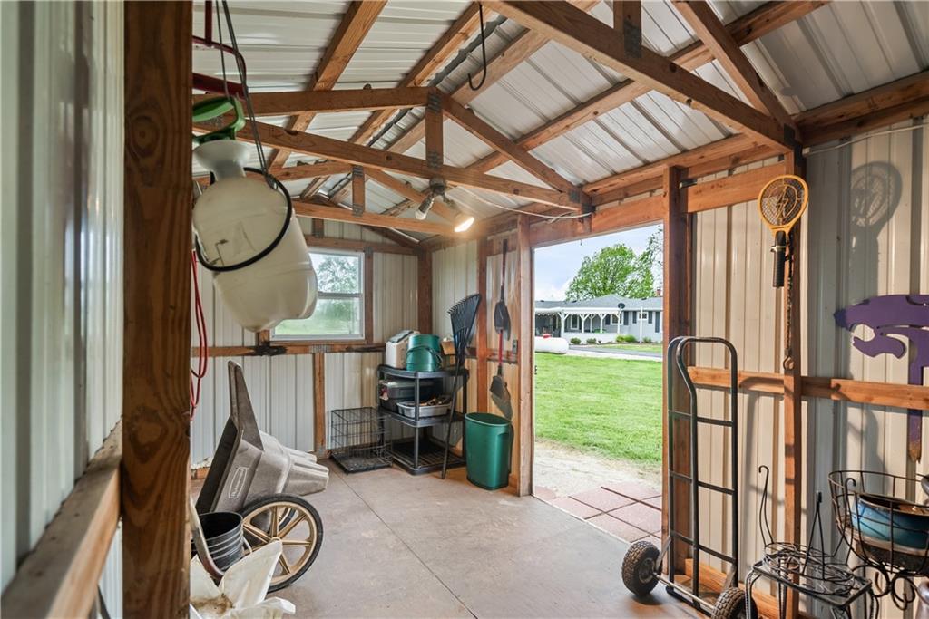 1504 17000 Road Parsons, KS 67357 - Photo 72 of 90