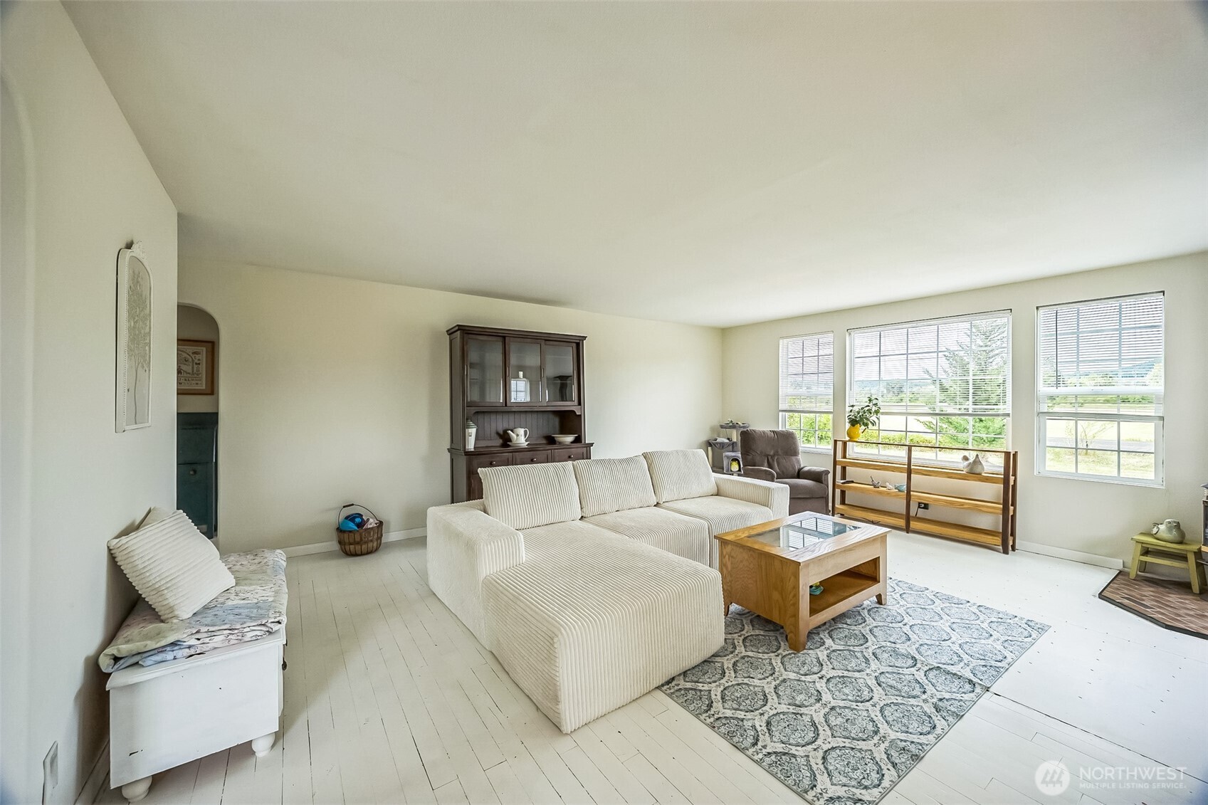 143 Mauerman Road Chehalis, WA 98532 - Photo 11 of 31 a living room with furniture and a window