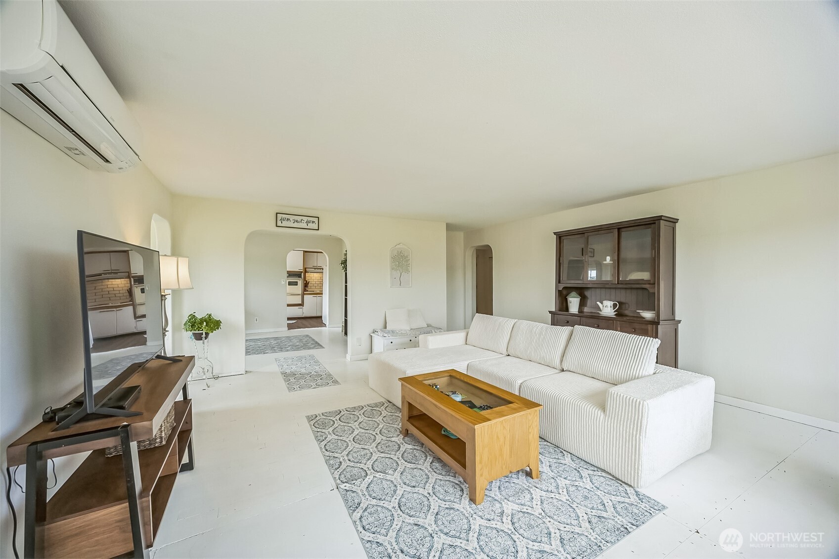143 Mauerman Road Chehalis, WA 98532 - Photo 14 of 31 a living room with furniture and a flat screen tv