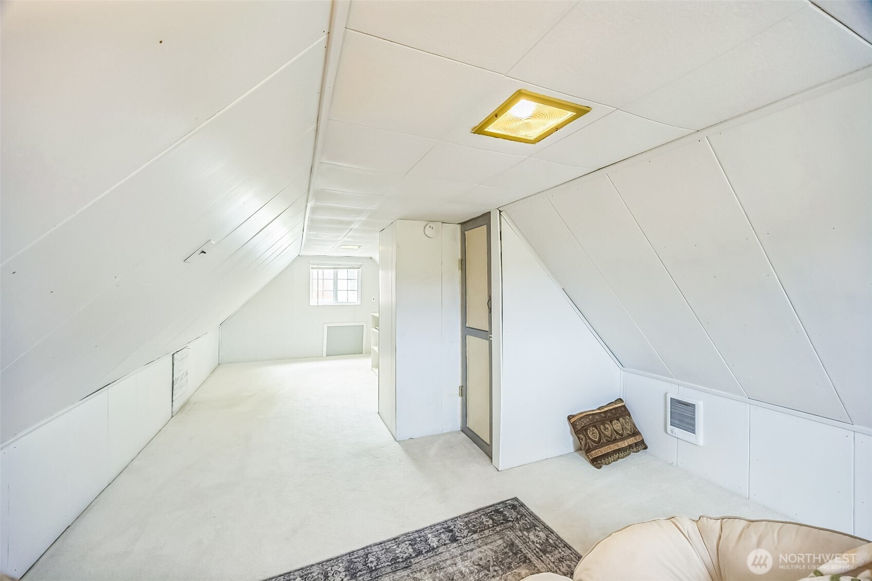 143 Mauerman Road Chehalis, WA 98532 - Photo 28 of 31 a view of a livingroom with furniture and window