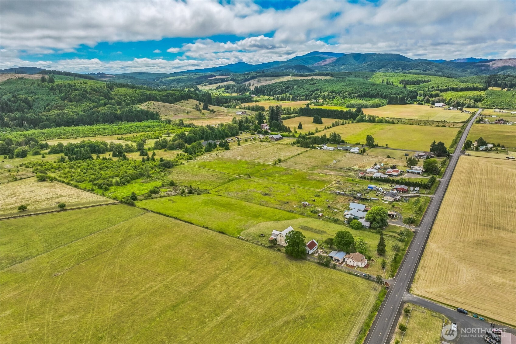 143 Mauerman Road Chehalis, WA 98532 - Photo 8 of 31 a view of an ocean view