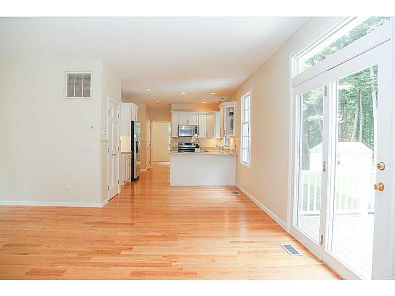 960 High Hawk Road East Greenwich, RI 02818 - Photo 13 of 25 Dining Area.