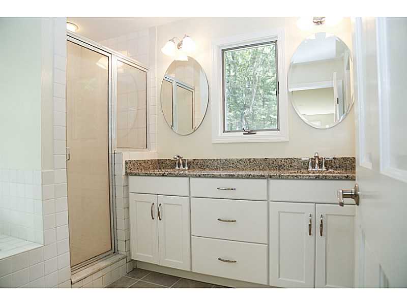 960 High Hawk Road East Greenwich, RI 02818 - Photo 16 of 25 Master Bath/Spa.