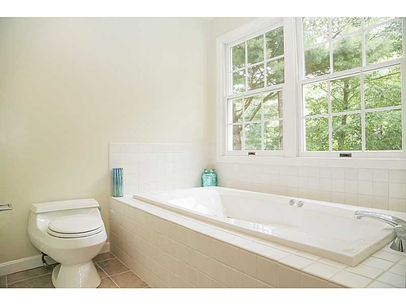 960 High Hawk Road East Greenwich, RI 02818 - Photo 17 of 25 Master Bath/Spa.