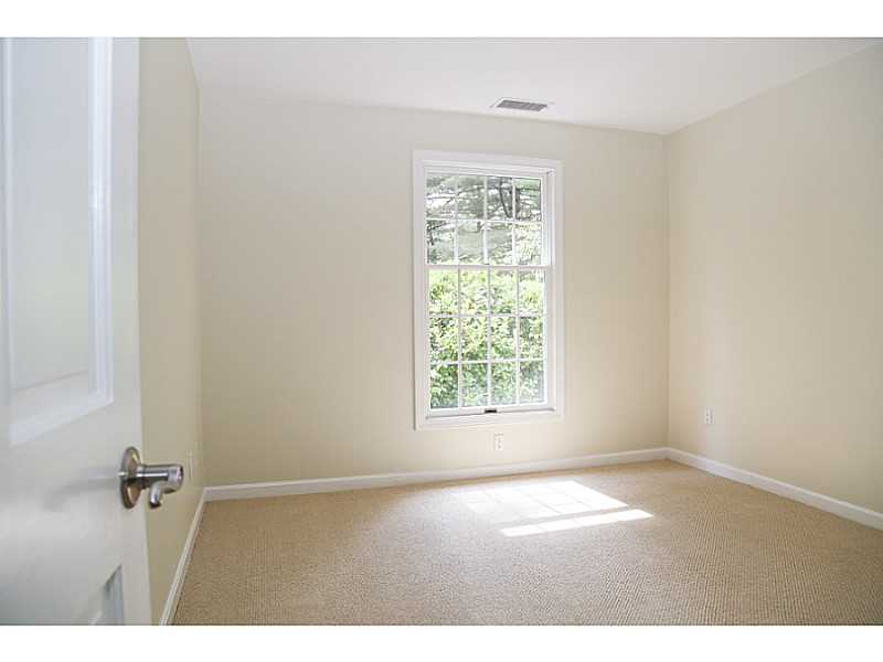 960 High Hawk Road East Greenwich, RI 02818 - Photo 20 of 25 Bedroom.