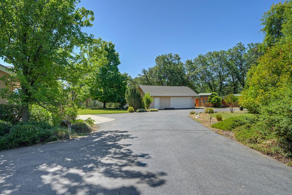 19539 Mountain Lion Road Grass Valley, CA 95945 - Photo 6 of 74