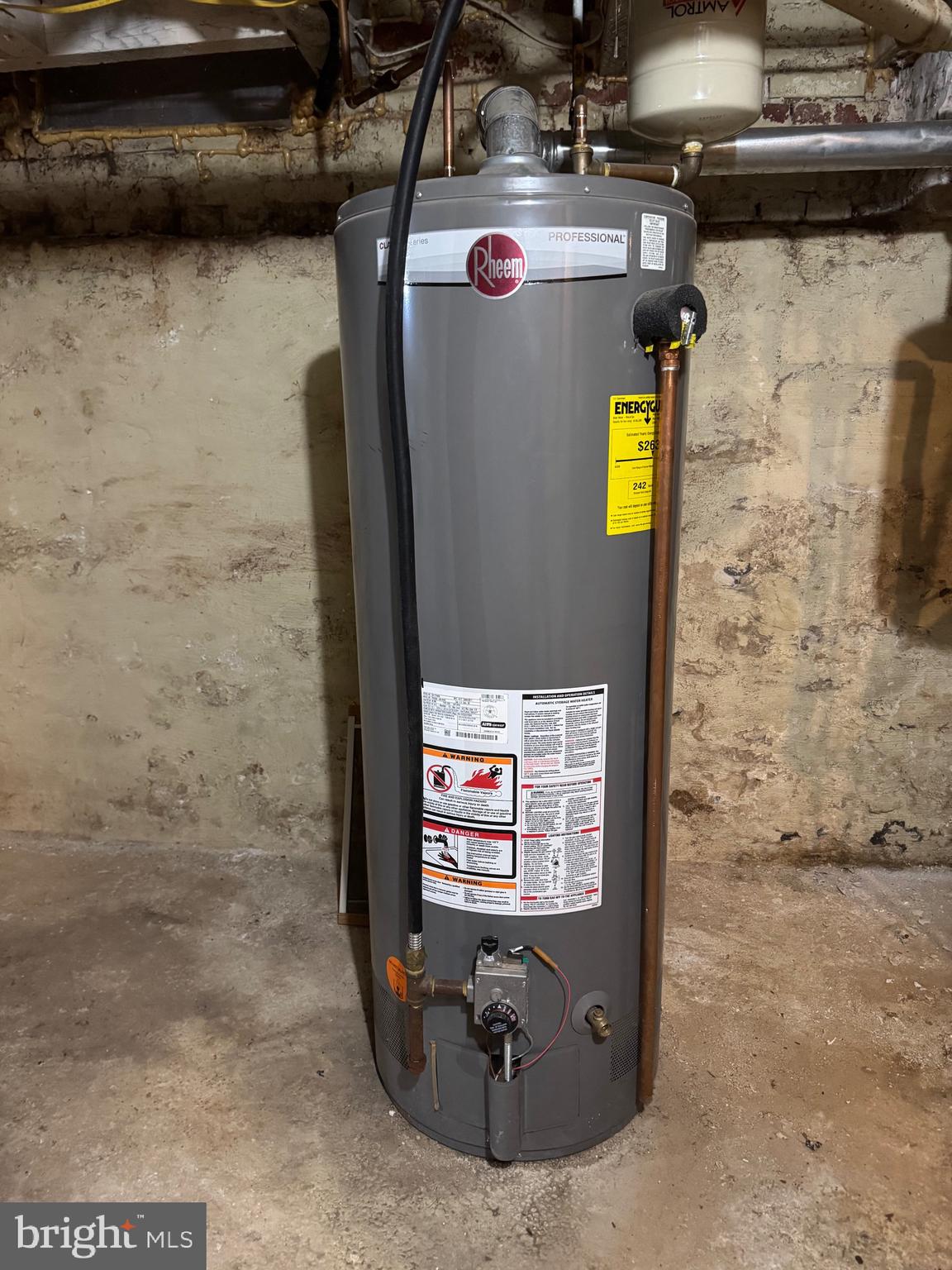 646 1st Street Lancaster, PA 17603 - Photo 19 of 25 a view of water heater