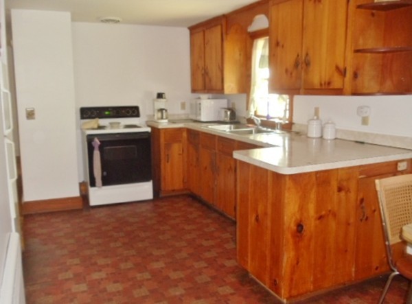 60 Hopkinton Road Westborough, MA 01581 - Photo 3 of 7 Gallery Image 3