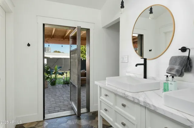 $5,500 | 1152 East Malibu Drive, Tempe, AZ 85282