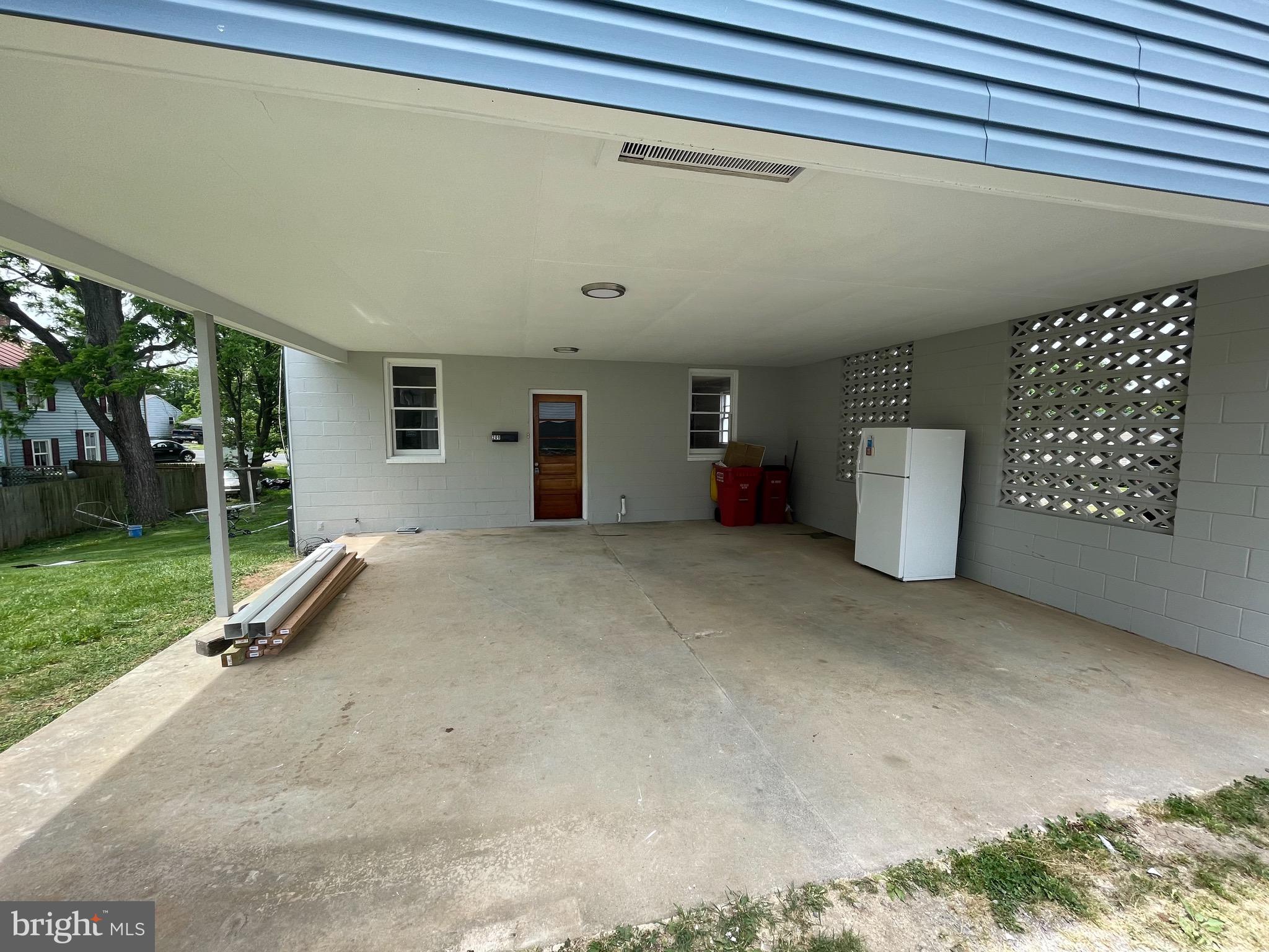 209 West 5th Avenue Ranson, WV 25438 - Photo 6 of 19