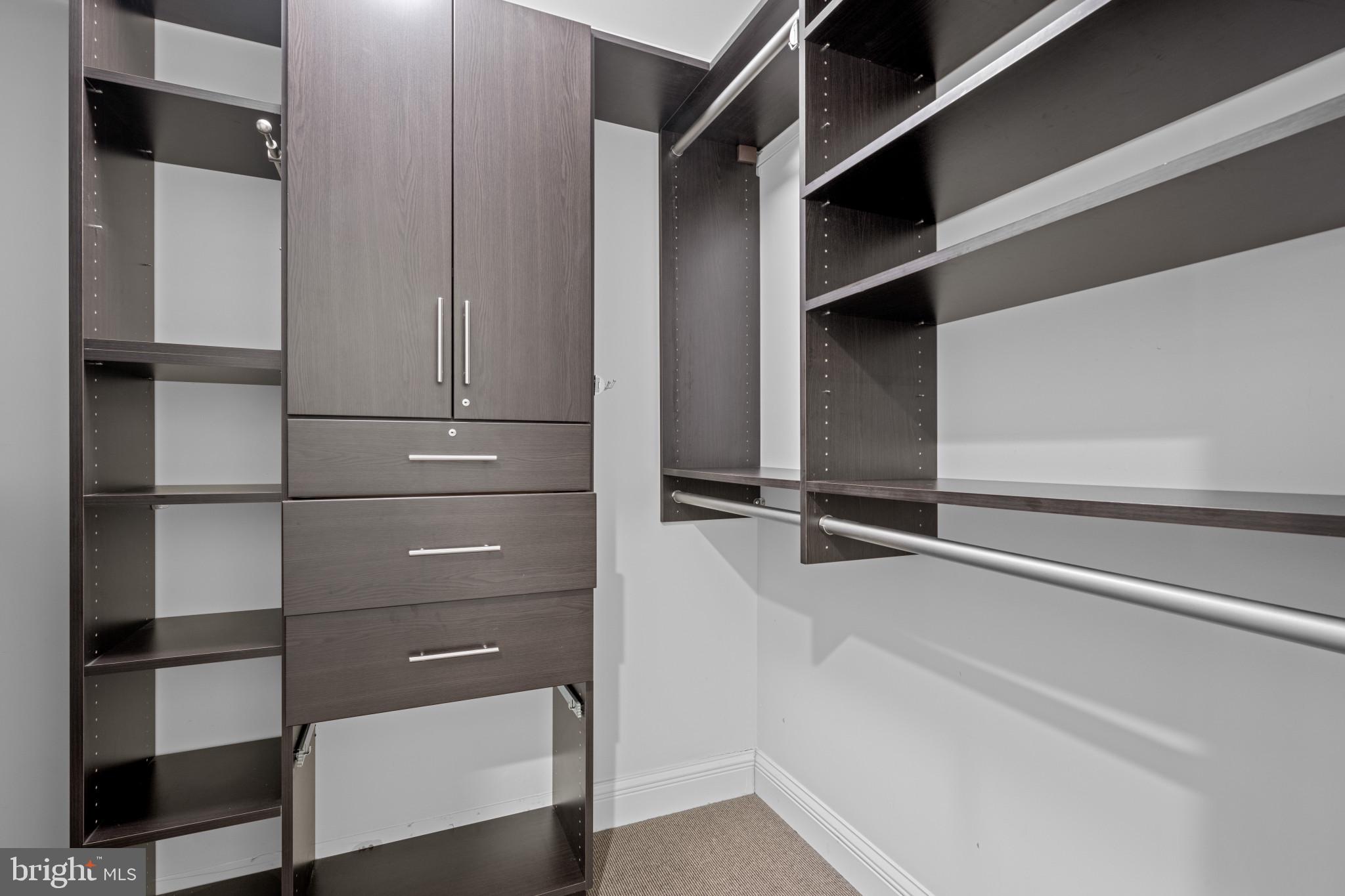 801 Key Highway, Unit 458 Baltimore, MD 21230 - Photo 28 of 48 a view of an empty walk in closet