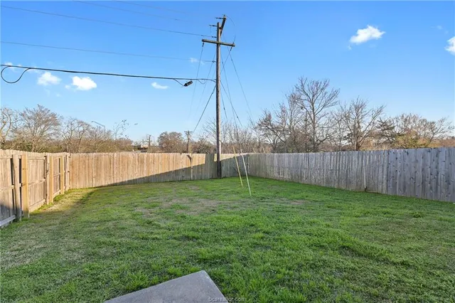 $2,000 | 3546 Paloma Ridge Drive, College Station, TX 77845